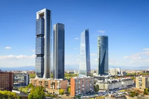 Pinselstriche der wichtigsten Sektoren der spanischen Wirtschaft